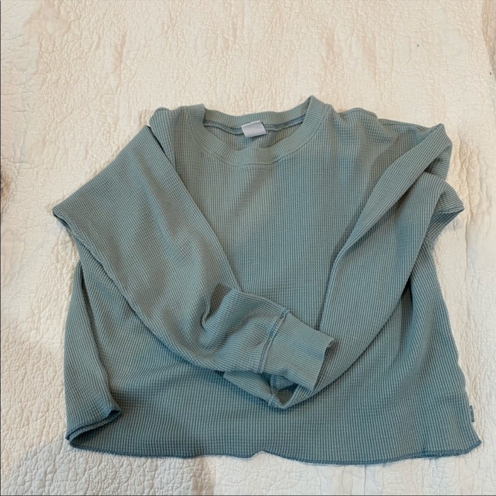 Aritzia TNA thermal top